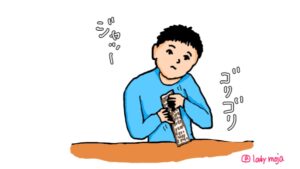 そろばんで遊ぶ子供